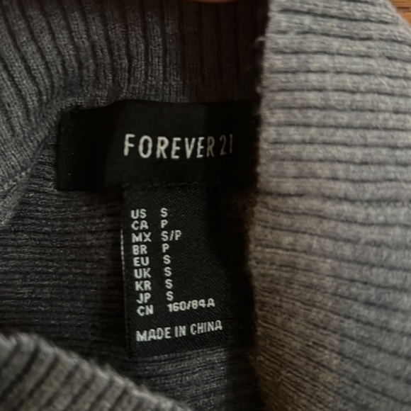 Forever 21 Gray Ribbed Sweater Size Small - Picture 7 of 8
